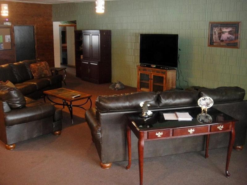 Hiawatha Lodge Inn イーグル・リバー エクステリア 写真